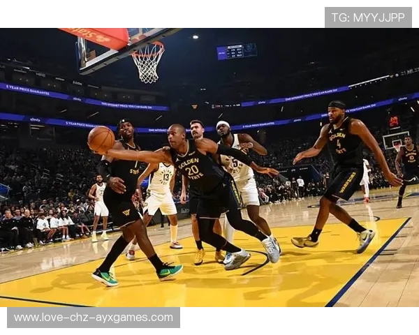 勇士后场组合调整提升球队攻防平衡