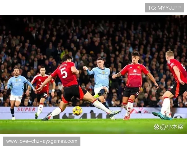 曼联主场惊变:多打一人却被对手绝杀 曼联主场惊变:多打一人却被对手绝杀