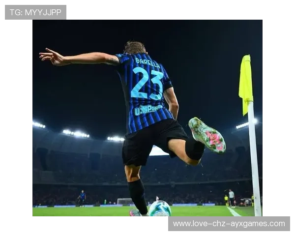 巴雷拉中场断球直塞,国米攻守切换如闪电 巴雷拉中场断球直塞,国米攻守切换如闪电