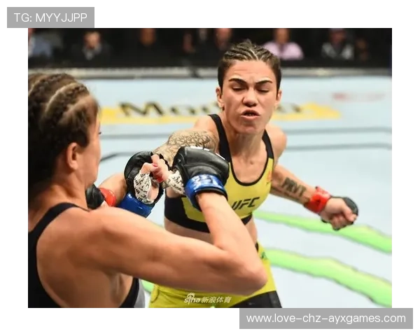 UFC重拳打断护栏：激烈对决背后的故事与启示